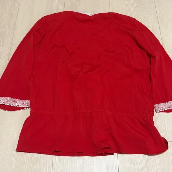 3/$10 Chico's Red Tunic with White Embroidery - Picture 6 of 7